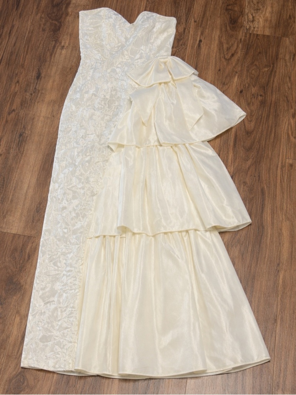 Vintage 80s Ivory Ruffle Strapless Prom Dress Cottagecore Madonna Bridal Size 8